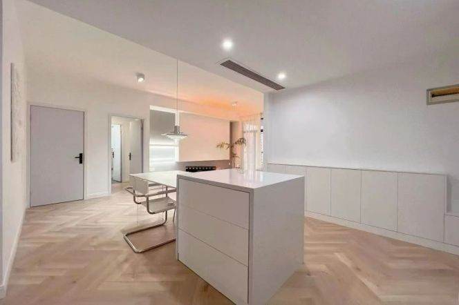 3BR Apartment at Da'an Garden with Floor-to-Ceiling Windows (L13/L14)