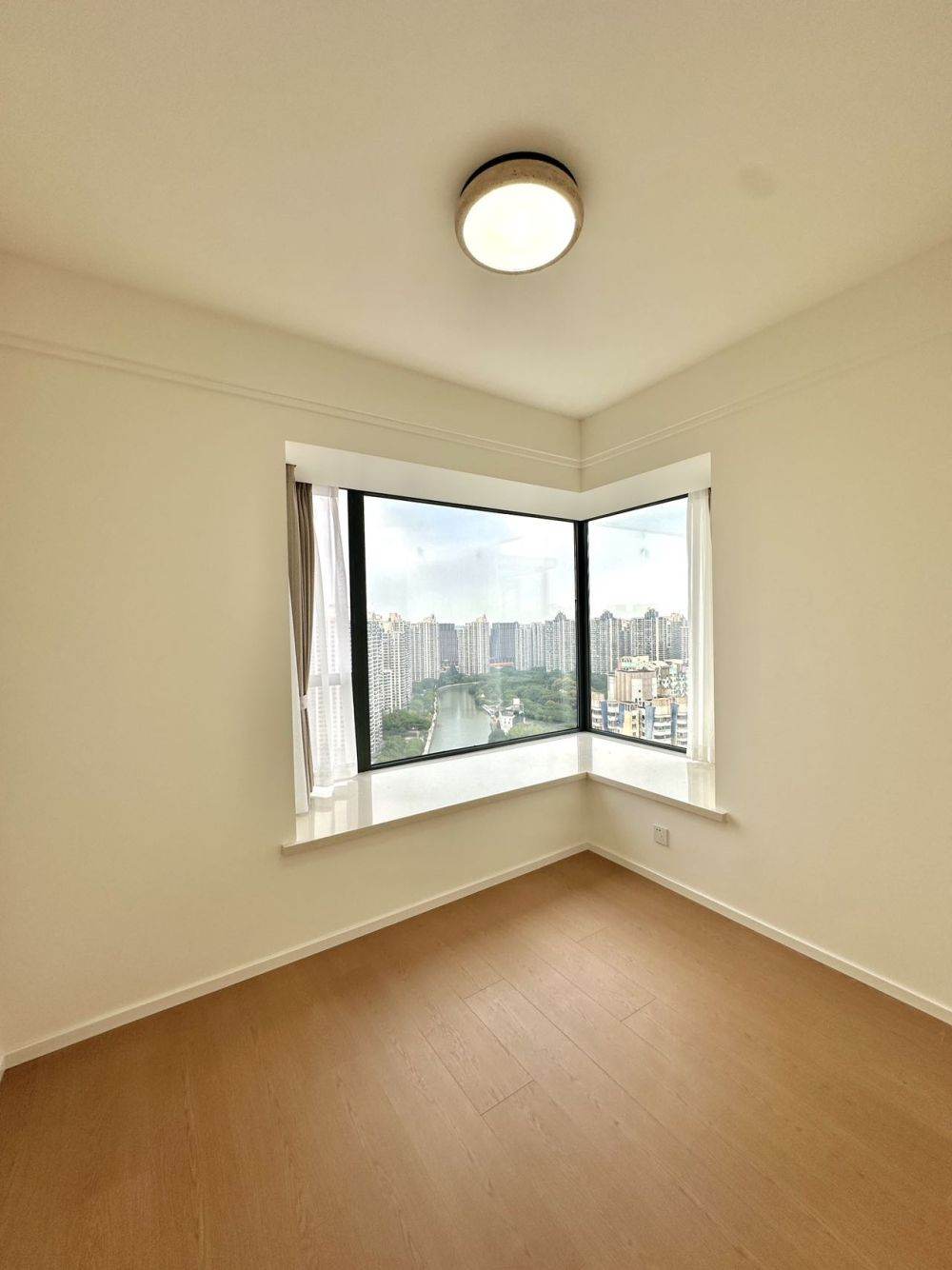Housing image — Bedroom