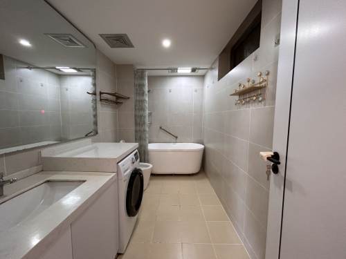 Housing image — Bathroom