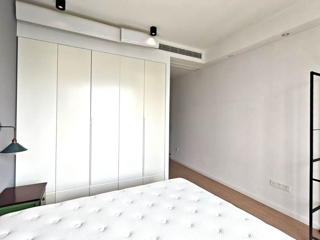 Housing image — Bedroom