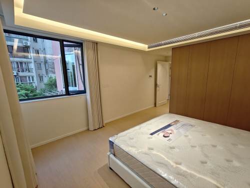 Housing image — Bedroom