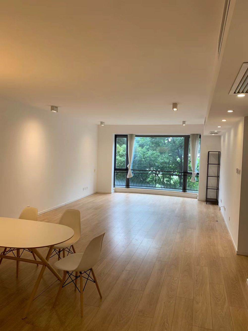 Housing image — Living Room