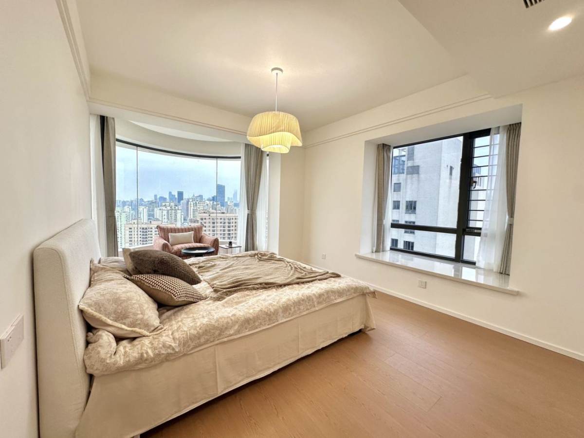 Housing image — Bedroom