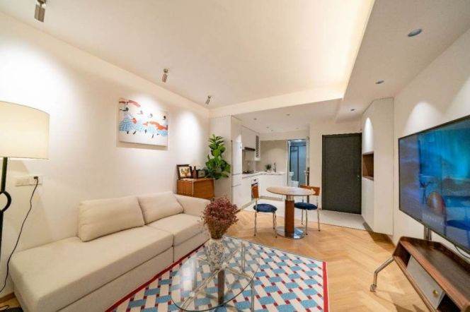 1BR Apartment near Columbia Circle with Private Garden (L10/L11)