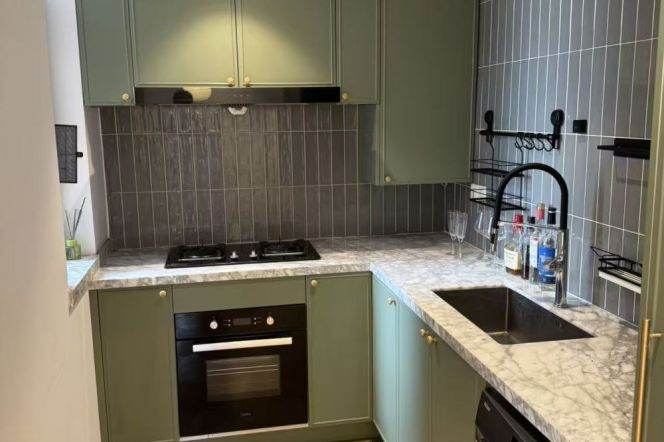 2BR Apartment in Jing'an