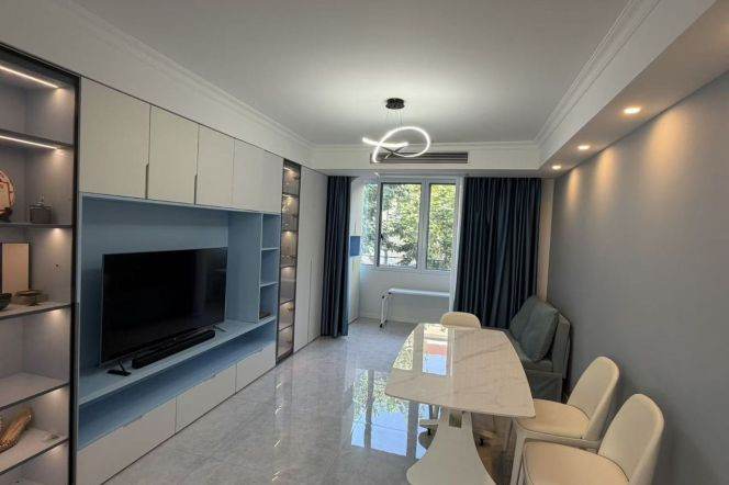 Spacious High-Ceiling 1BR Lane House in Old Xuhui (L1/L10)