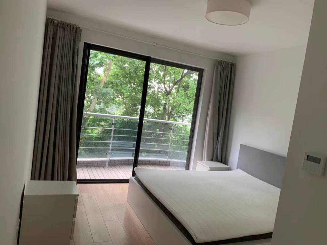 Housing image — Bedroom