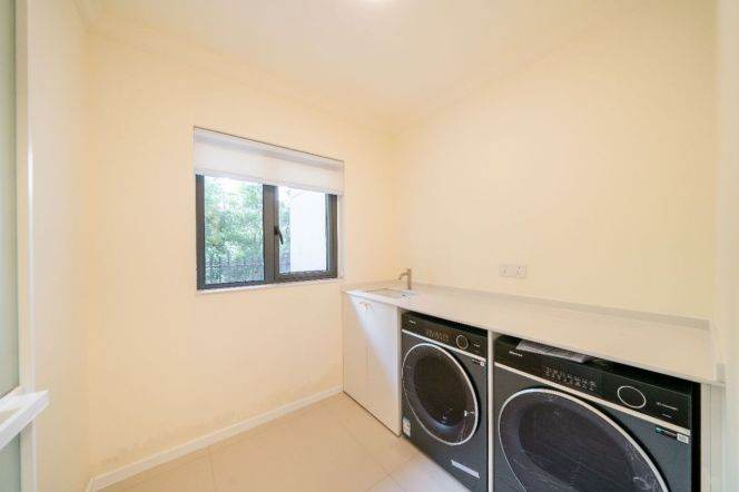 4BR Apartment at Brilliant City with Green View (L3/L4)