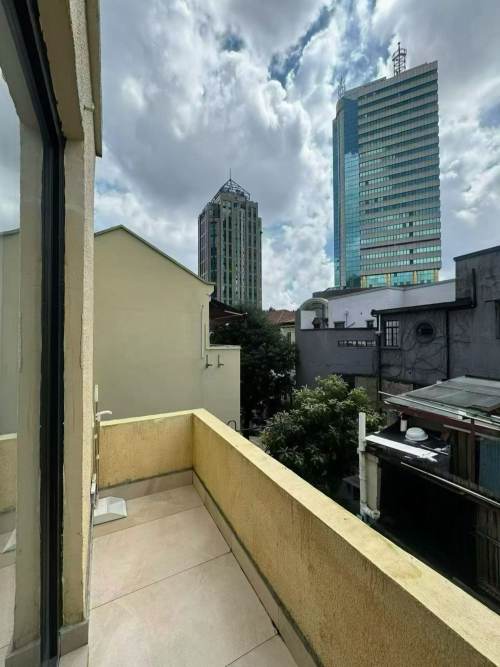 Housing image — Balcony