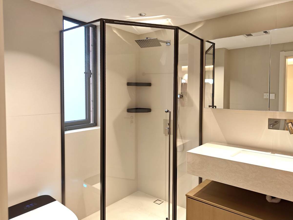 Housing image — Bathroom