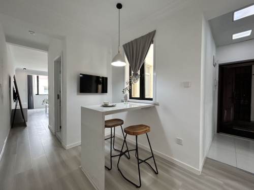 Housing image — Dining Area