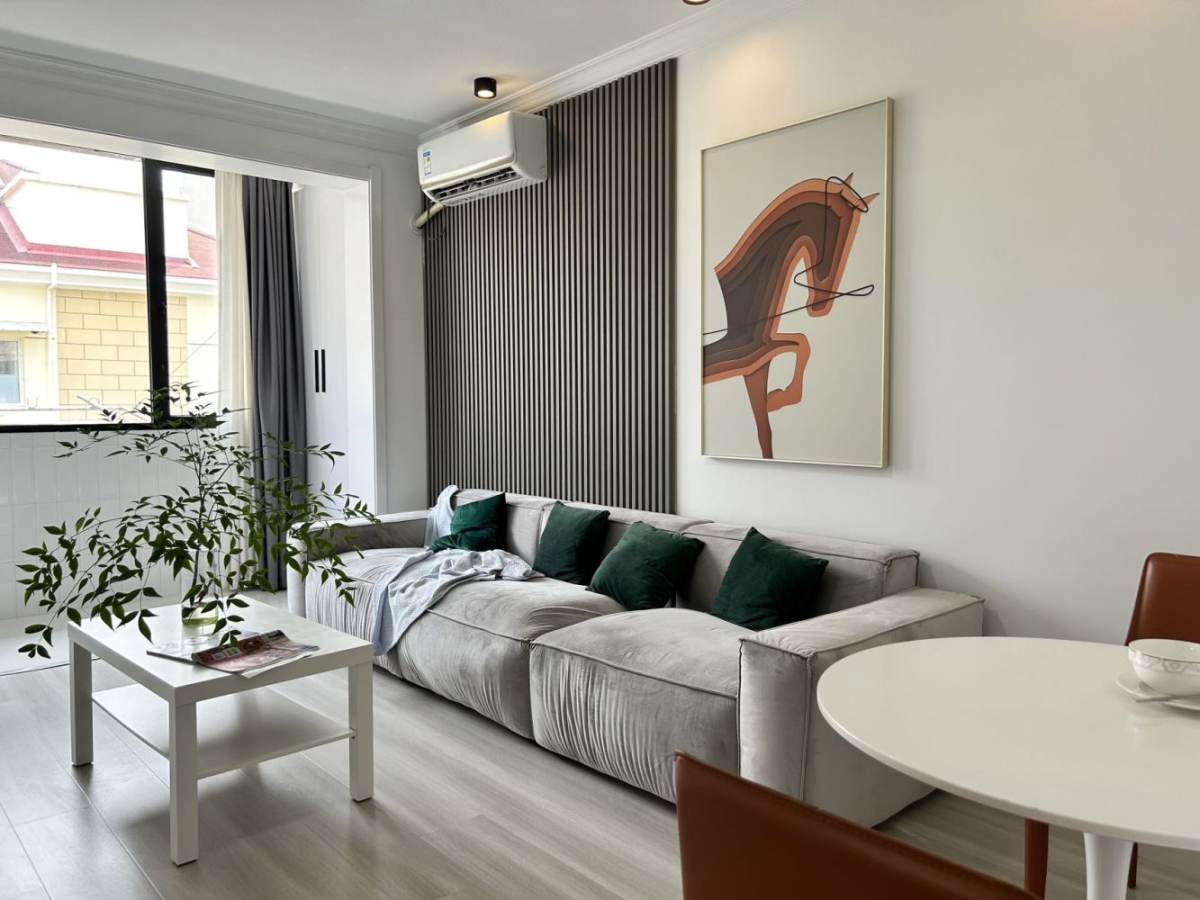 Housing image — Living Room
