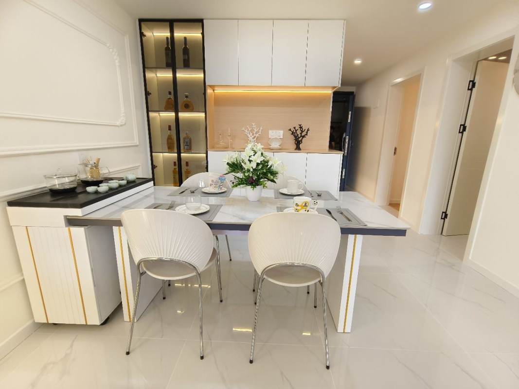 Housing image — Dining Area