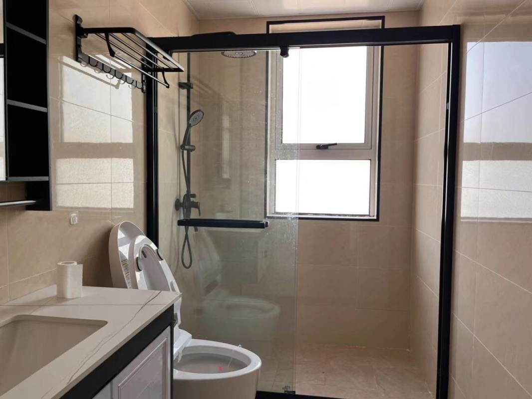 Housing image — Bathroom