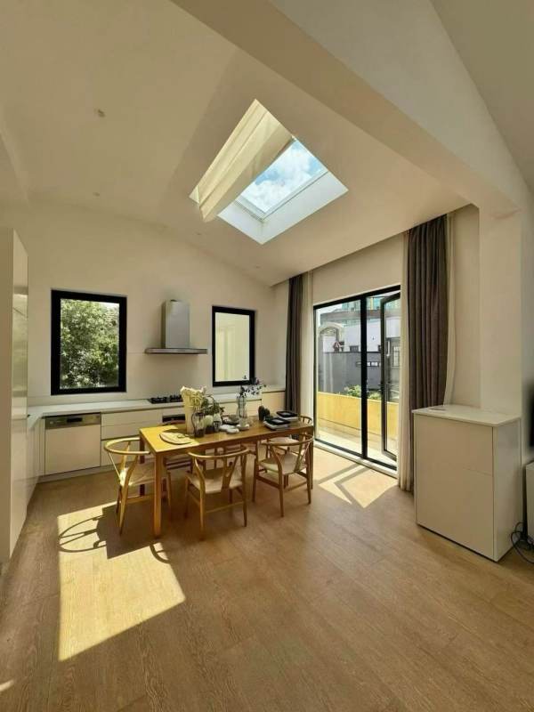 Housing image — Living Room