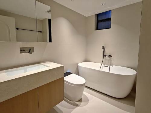 Housing image — Bathroom