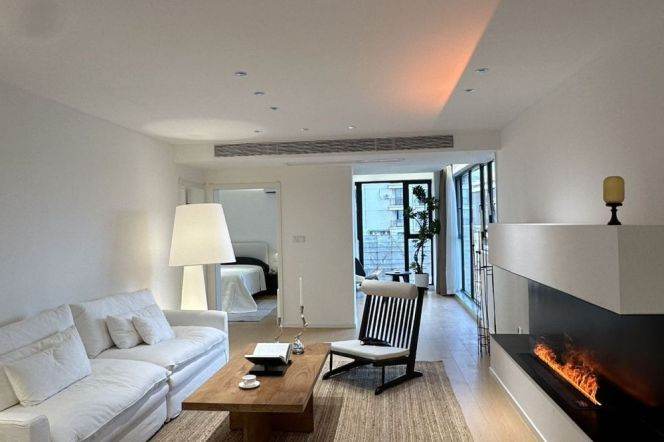 2BR Apartment near West Bund (L1/L3/L12)