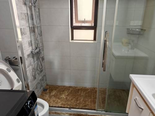 Housing image — Bathroom