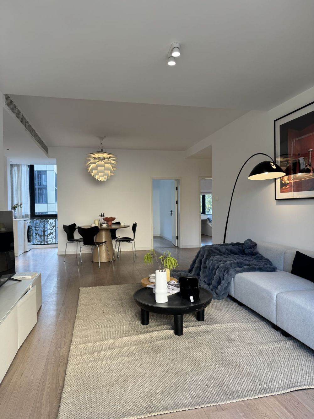 Housing image — Living Room