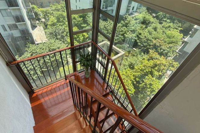 Spacious 6BR Apartment in Old Xuhui with Terrace (L9/L12)