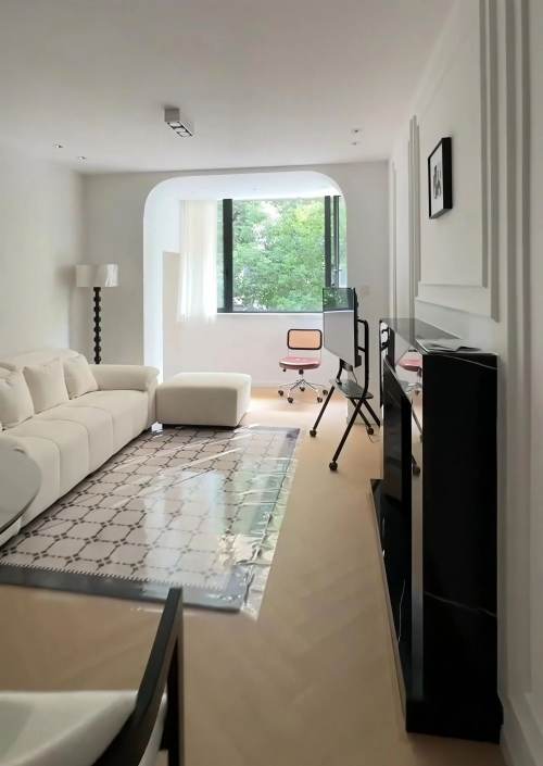 Housing image — Living Room