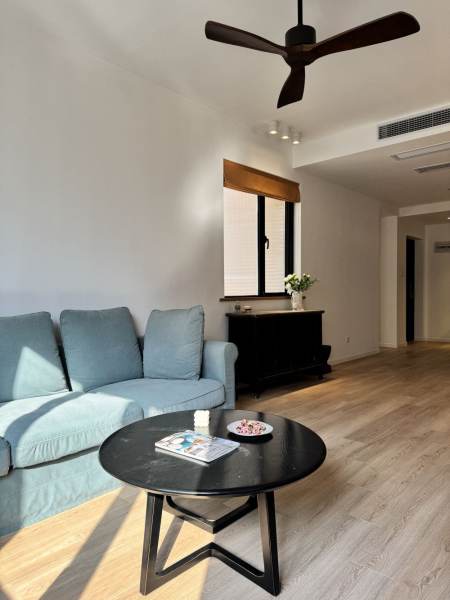 Housing image — Living Room