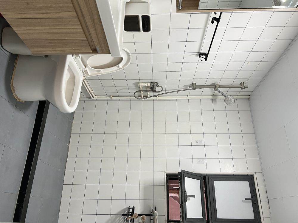 Housing image — Bathroom