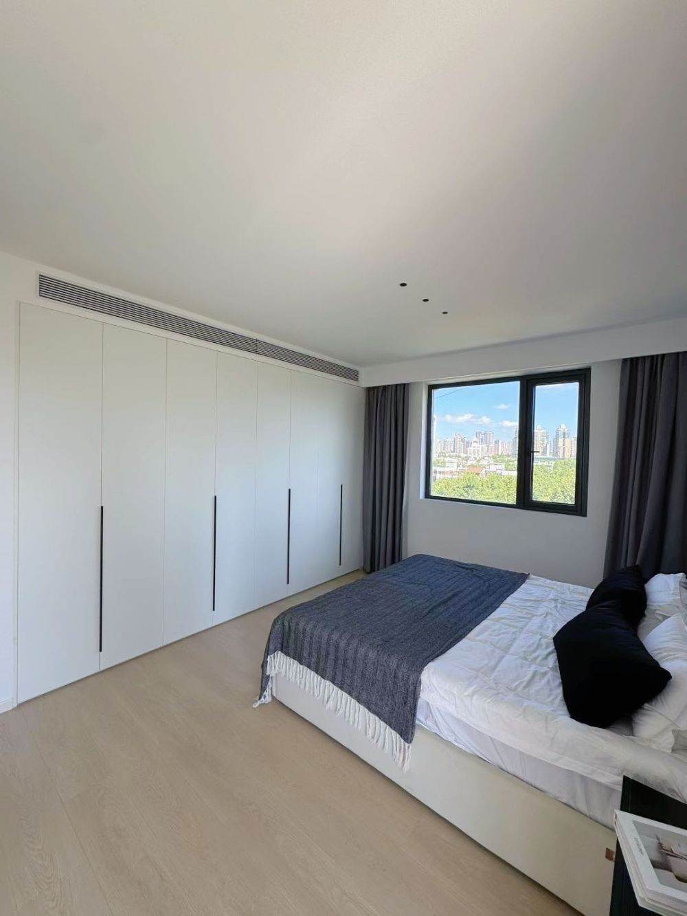 Housing image — Bedroom