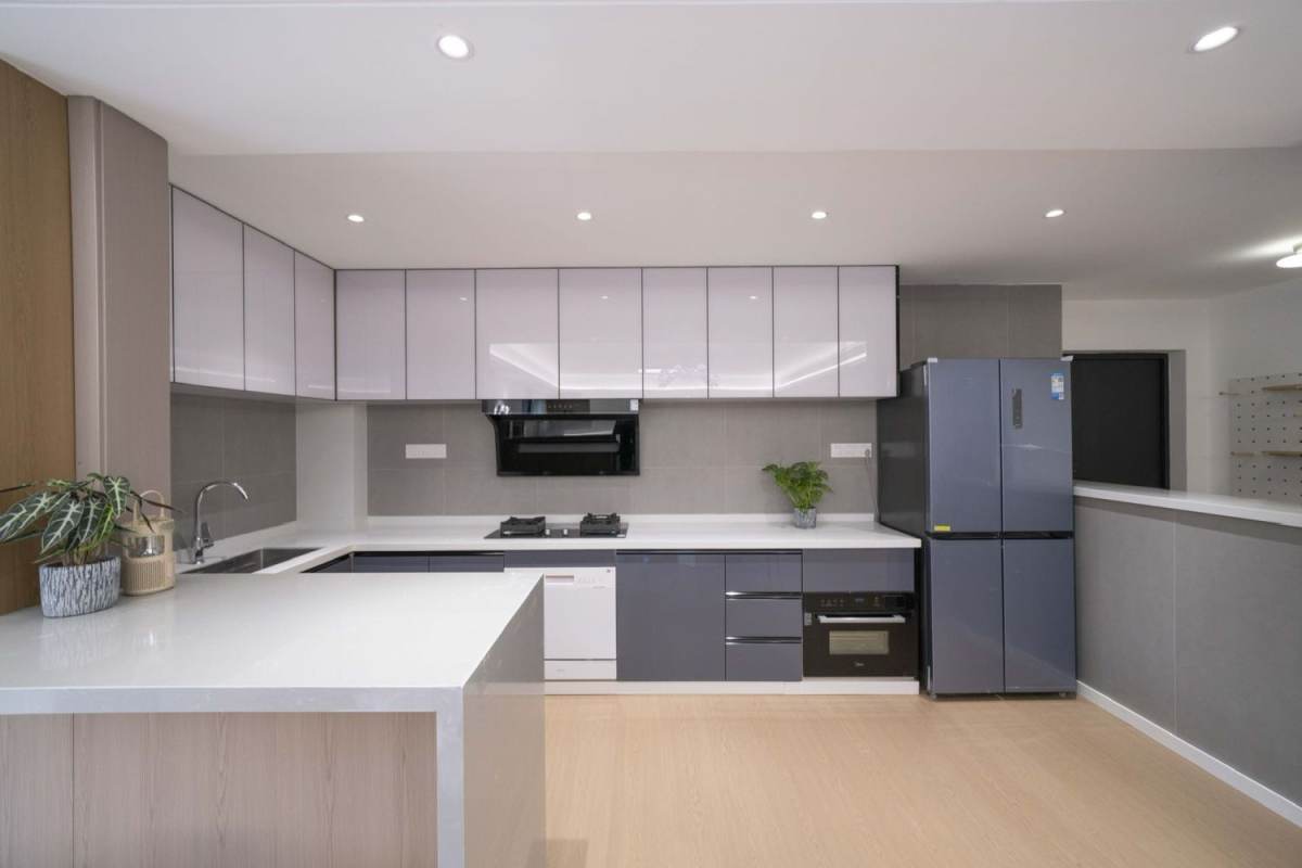 Housing image — Kitchen