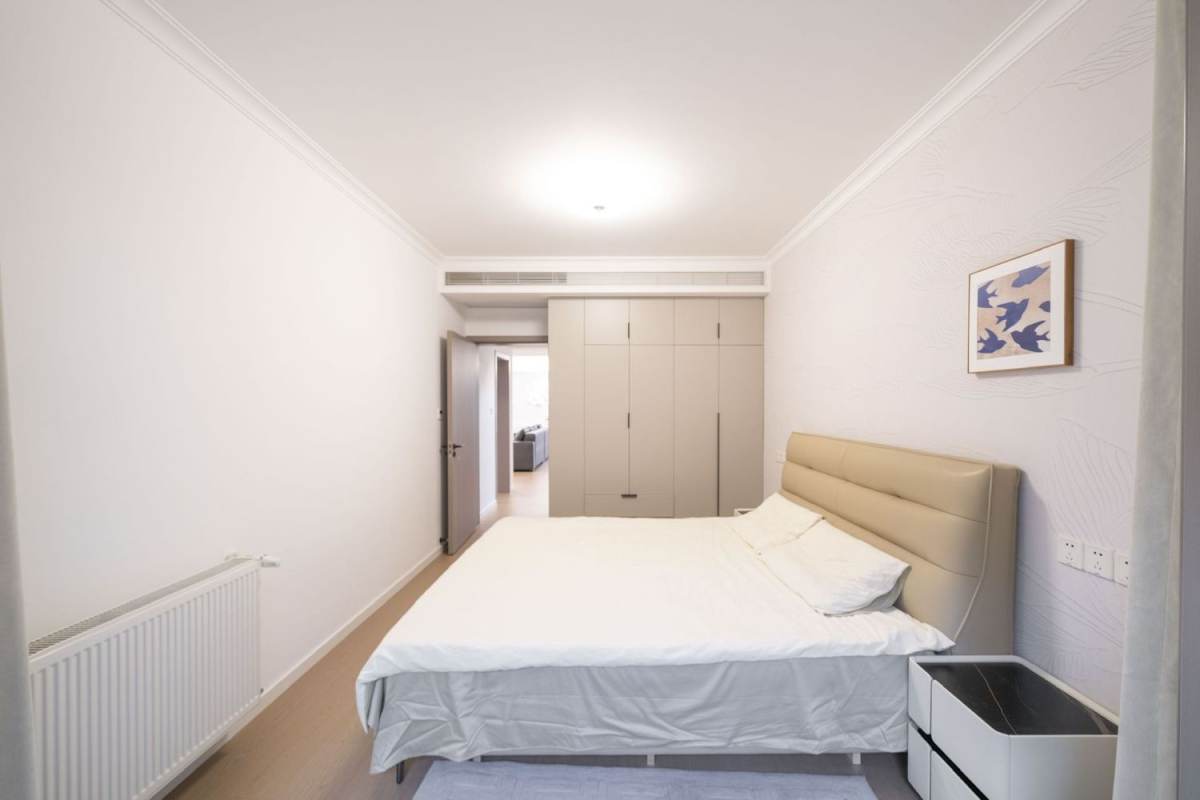 Housing image — Bedroom