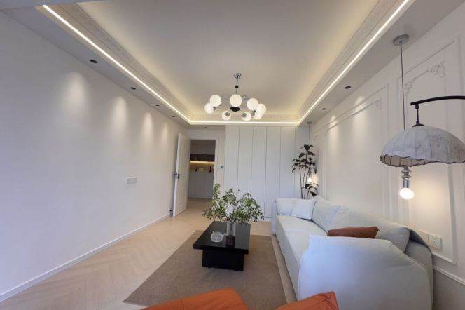 2BR Apartment in Xujiahui
