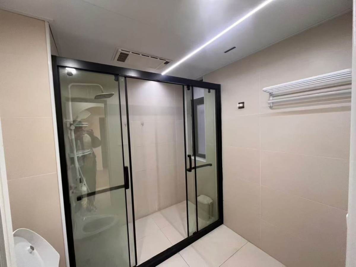 Housing image — Bathroom