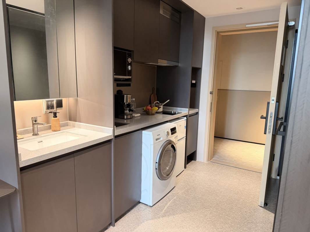 Housing image — Compound