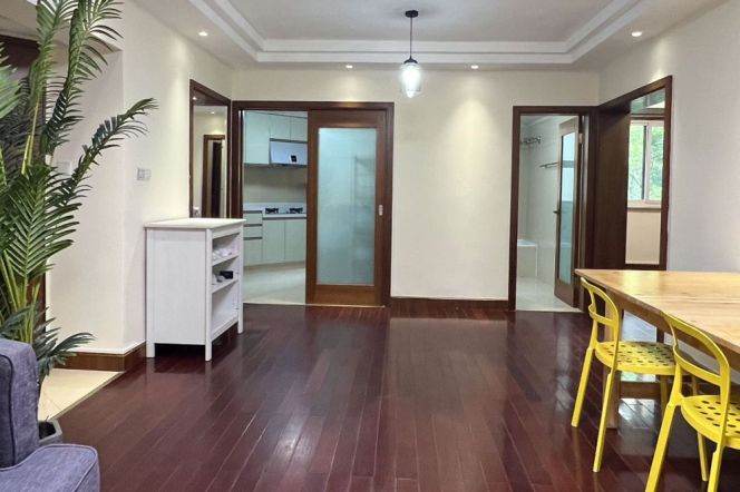 2BR Apartment near Changshu Rd Metro