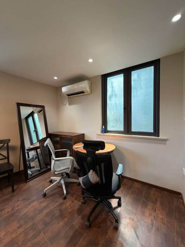 Housing image — Living Room