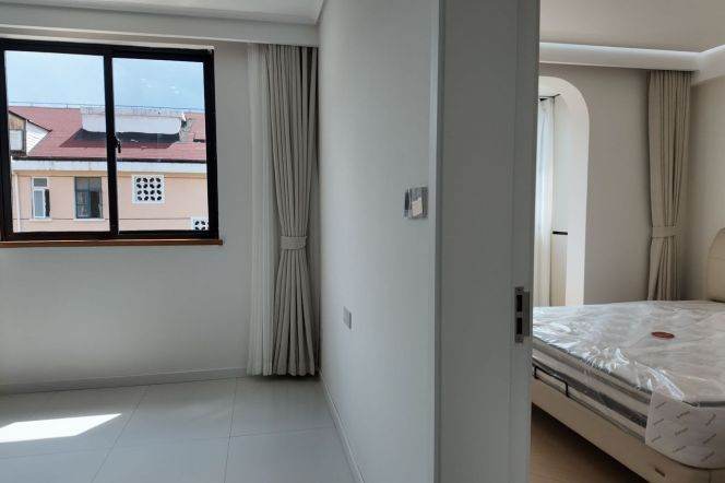 1BR Lane House in Gubei