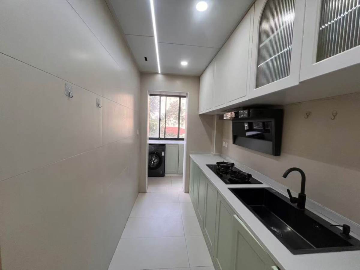 Housing image — Kitchen