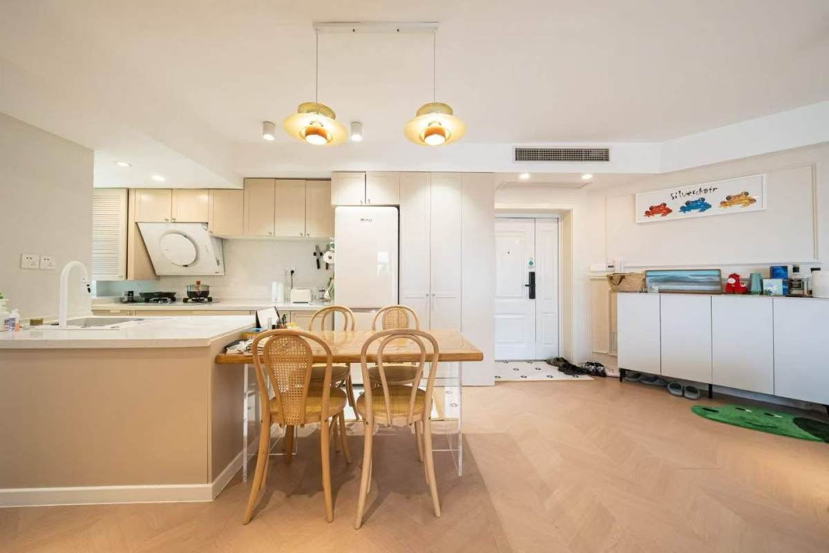 Housing image — Kitchen