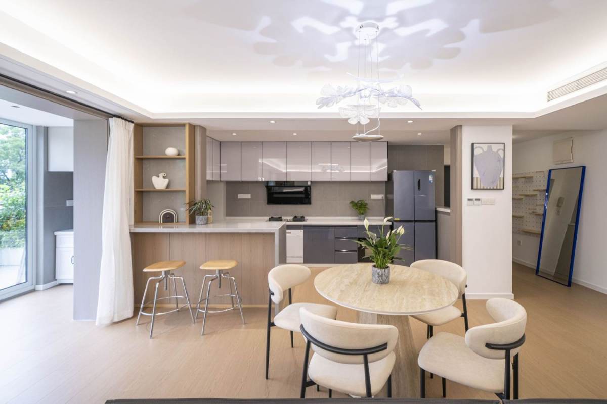 Housing image — Dining Area