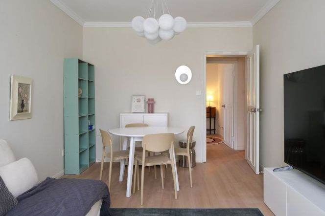 1BR Apartment in Xujiahui (L1/L9/L11)