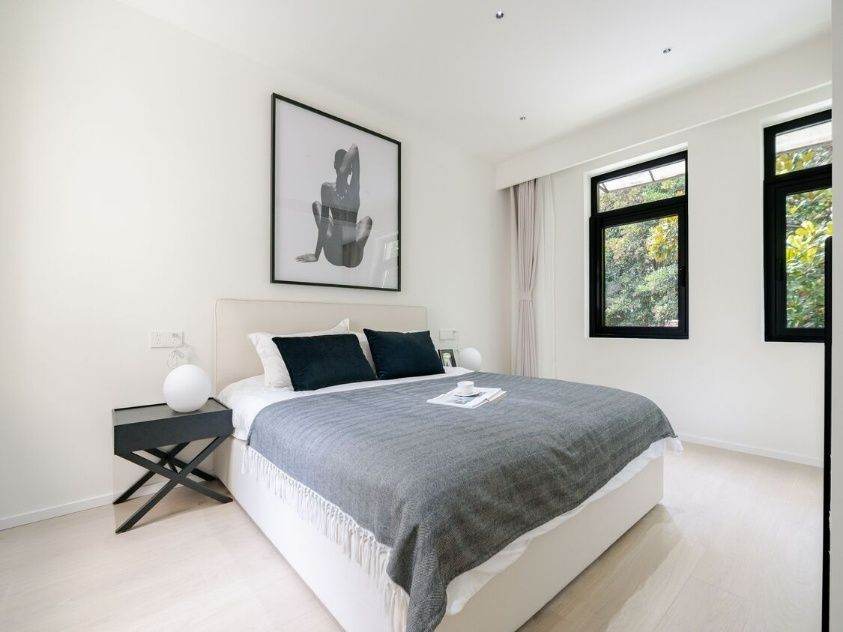 Housing image — Bedroom