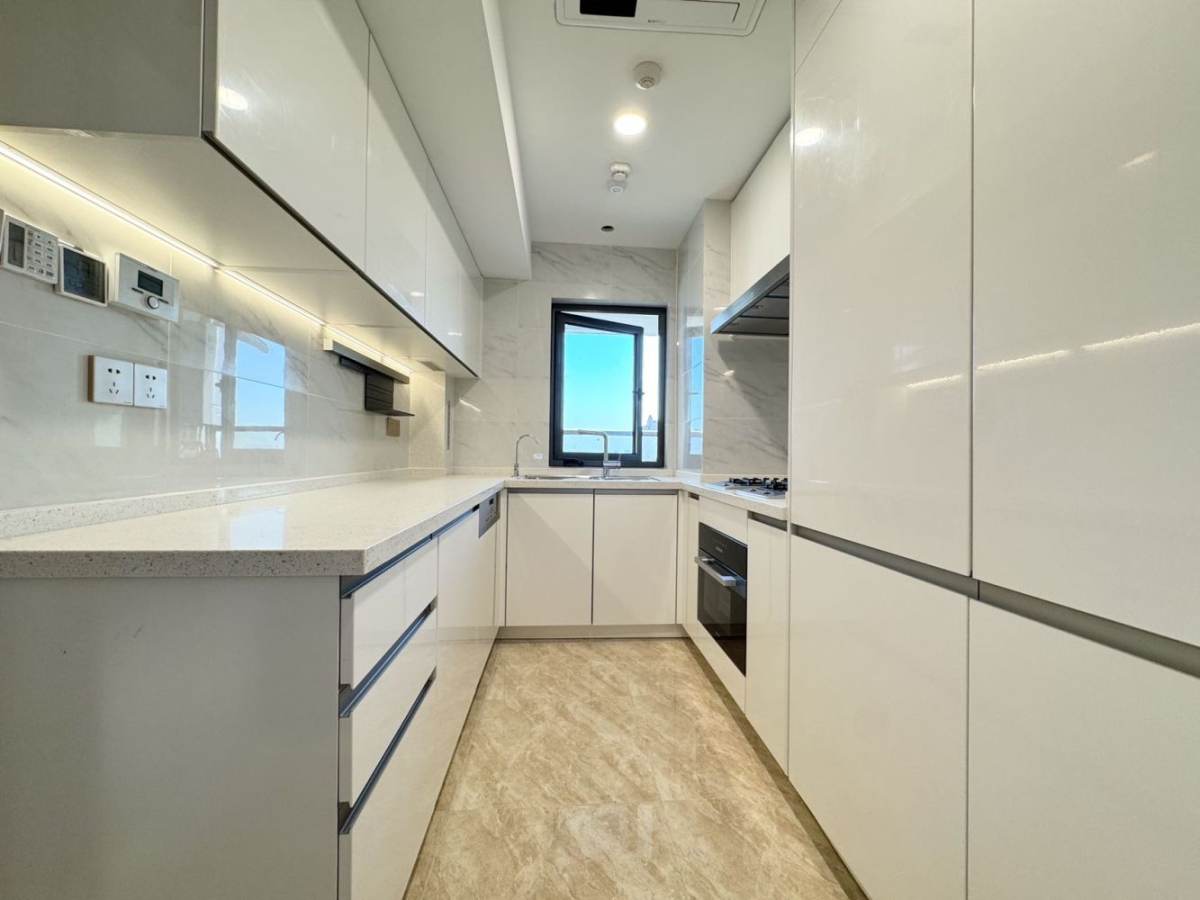 Housing image — Kitchen