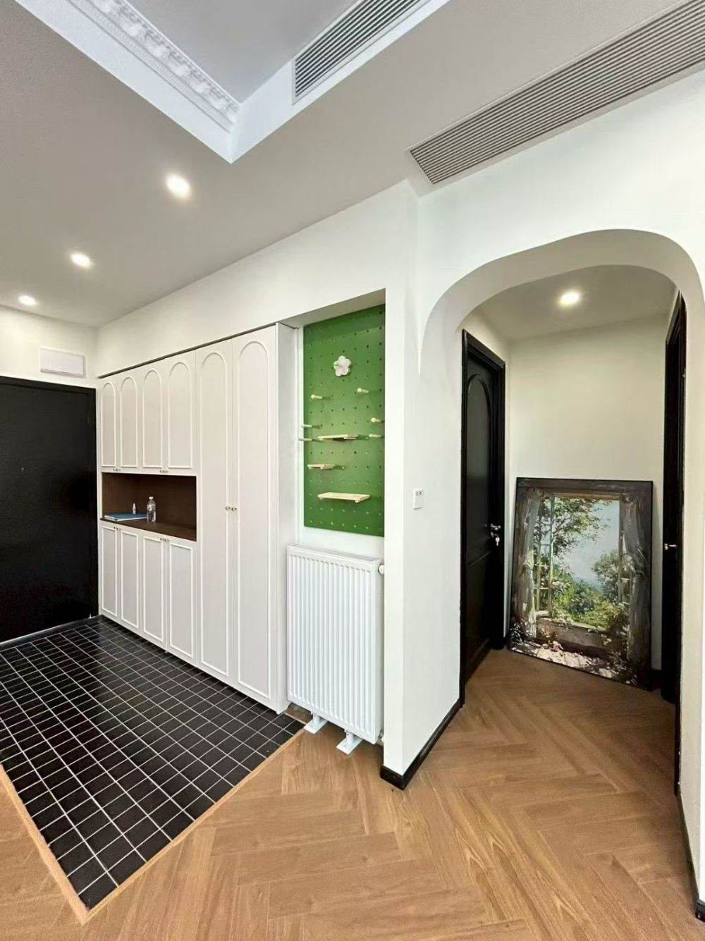 Housing image — Living Room