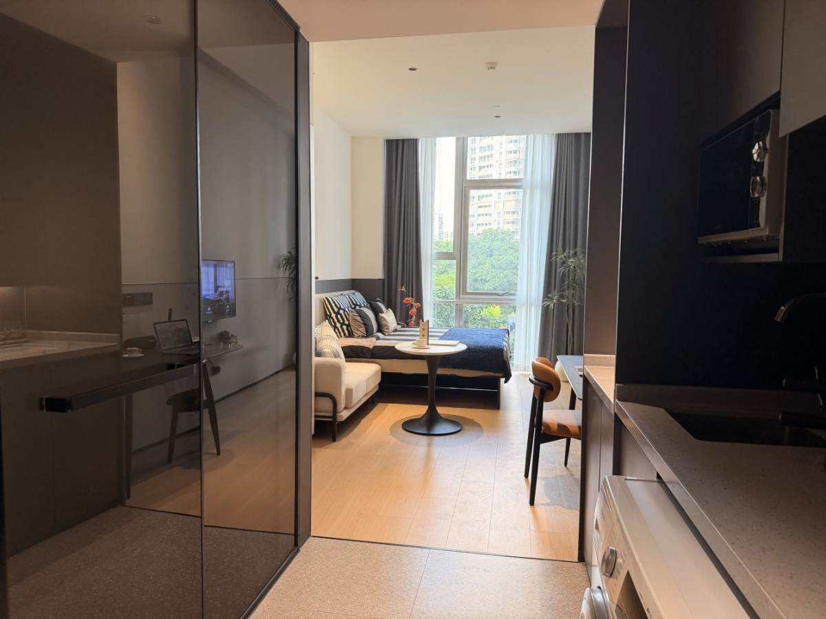 Housing image — Living Room
