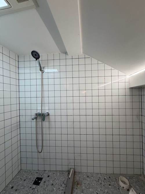 Housing image — Bathroom