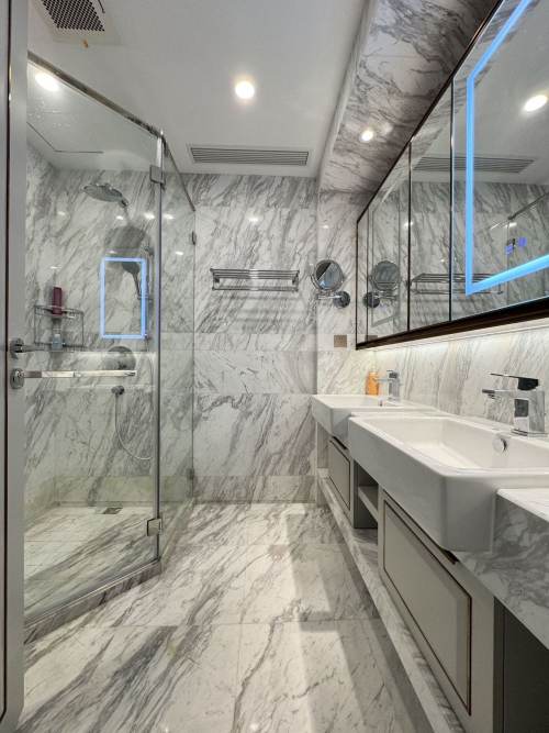 Housing image — Bathroom