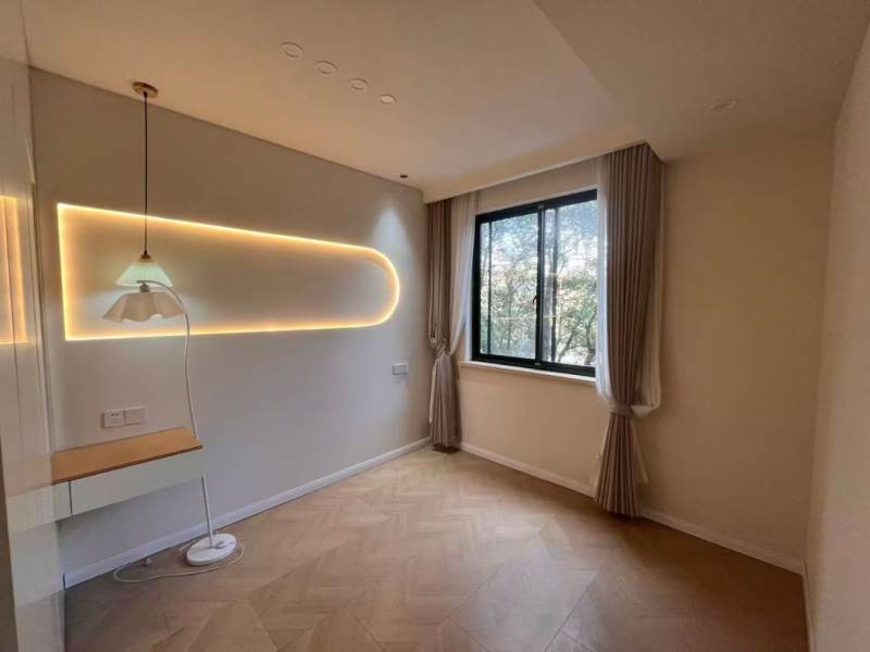 Housing image — Bedroom