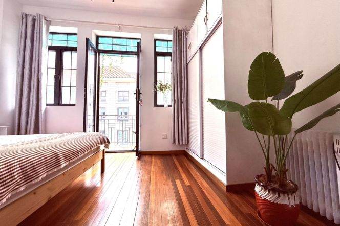 1BR Apartment in Old Xuhui (L9/L12)