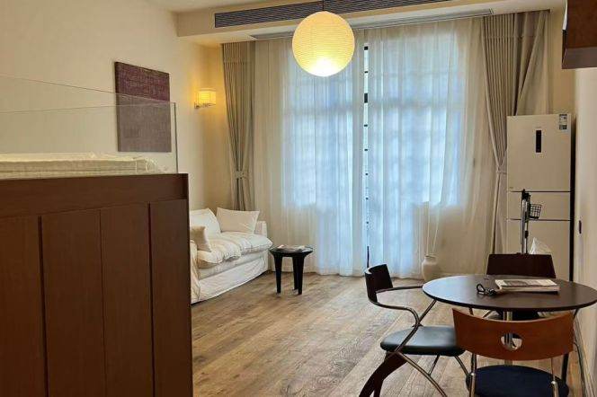 1BR Lane House at Jing'an Villa (L2/L12/L13)