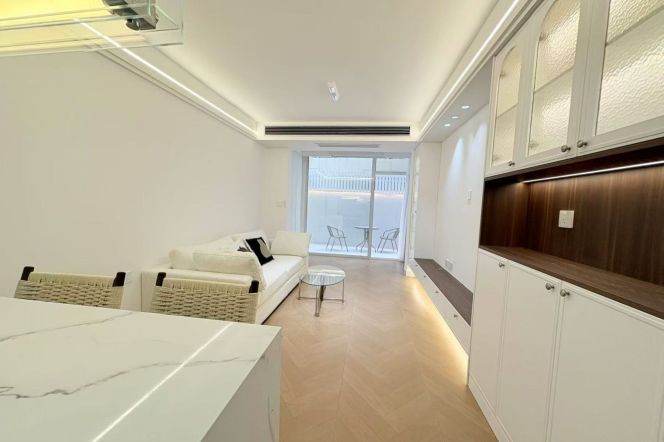 1BR Apartment near Zhongshan Park with Private Garden (L2/L3/L4)